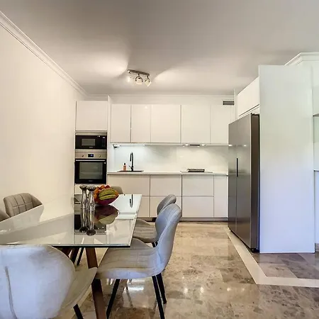 Apartment Great Apt Only 200 Mts From The Beach! Marbella