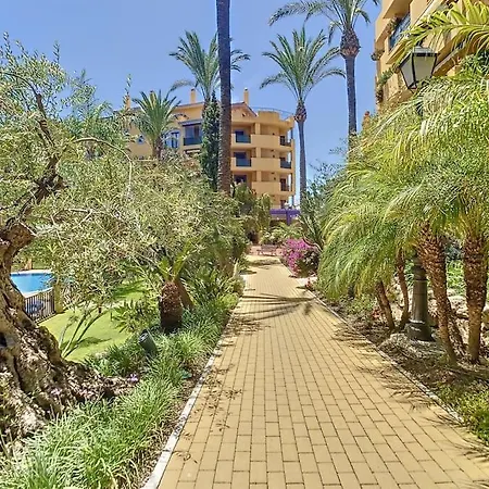 Great Apt Only 200 Mts From The Beach! Apartment *