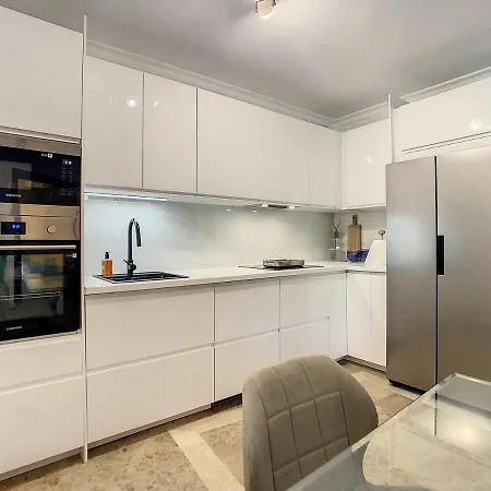 Great Apt Only 200 Mts From The Beach! Apartment Marbella
